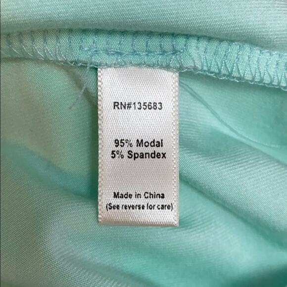 Naked Princess Amanda Tulip Sleeve Top Mint NWT - Picture 6 of 7